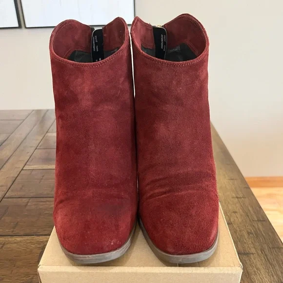 Clarks Burgundy Suede Ankle Boots – Size 8.5 - Picture 3 of 7
